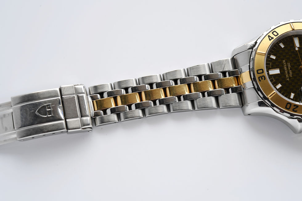 Miniature : Tudor Hydronaut 89193P cadran en carbone bicolore