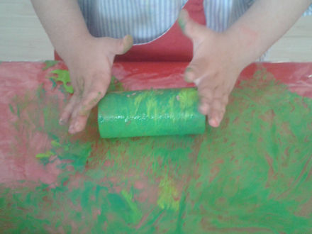 PINTAMOS CARTONES DE ROLLO DE PAPEL