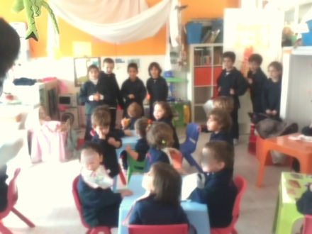 NOS VIENEN A VISITAR LOS NIÑOS DE PRIMARIA Y NOS DAN UN UNA SORPRESA!!!