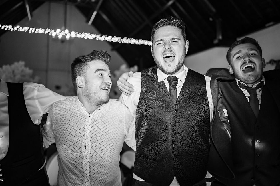 aj-feather-photogrpahy-christmas-wedding-dunston-hall-norwich-dance-floor-madness