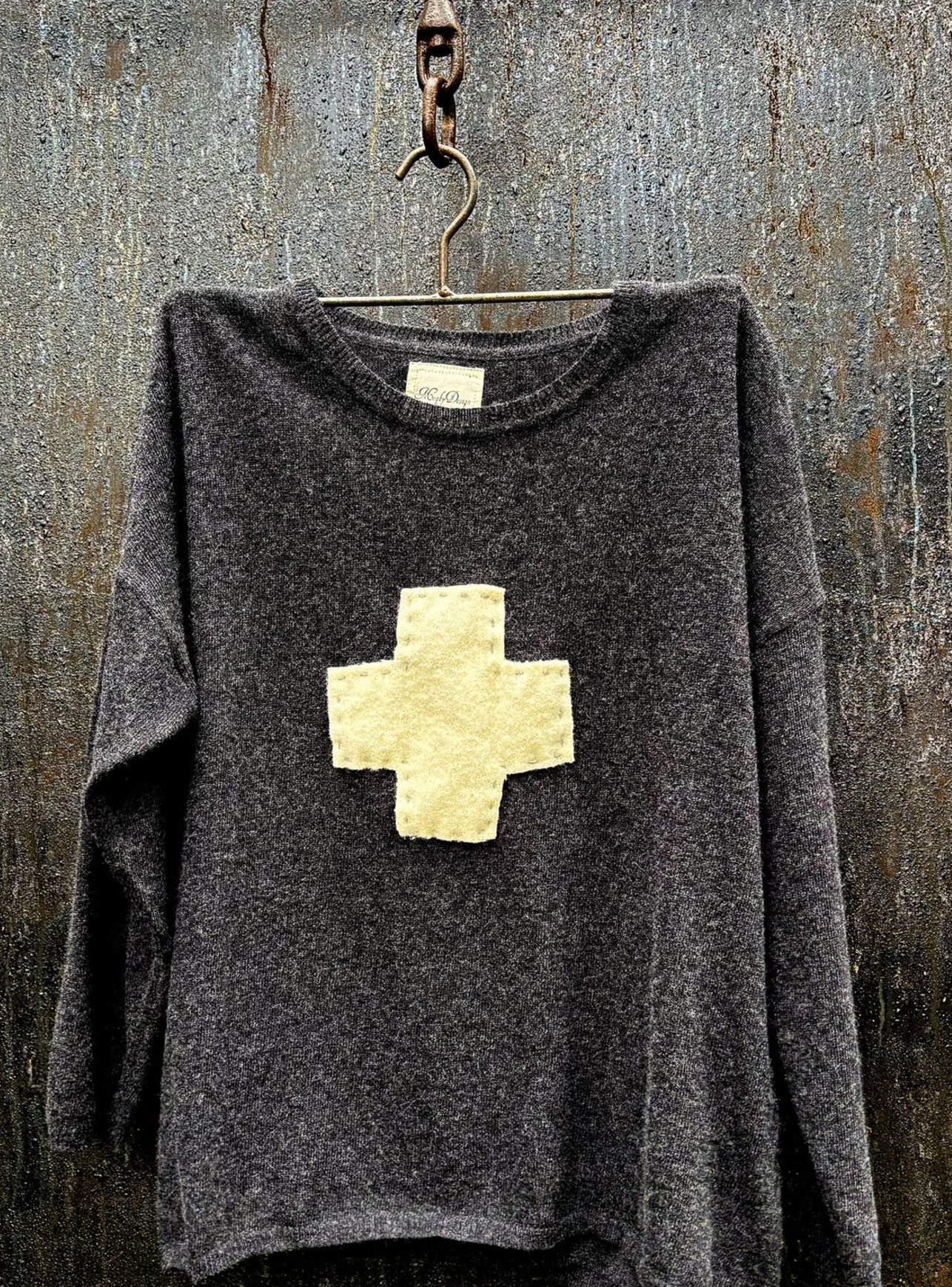 MegbyDesign Charlie Jumper - Swiss Cross