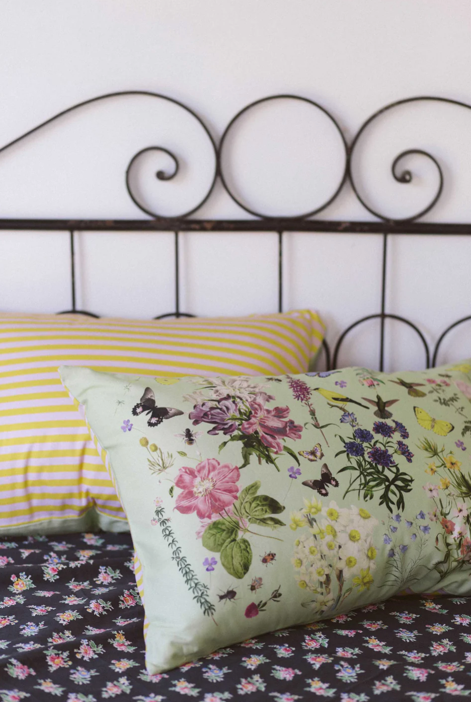 Thumbnail: Lazy Bones Busy Garden Pillowcase Set
