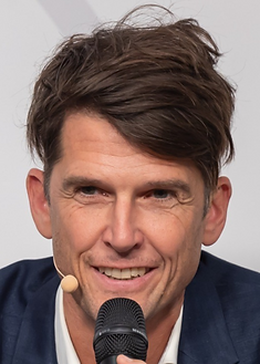 Harald Friedl_edited.png