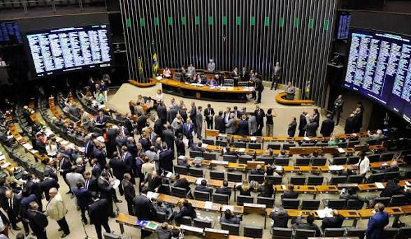 Nova tentativa de retrocesso: projeto de lei amplia influência do MAPA sobre normas ambientais e acende alerta no Congresso