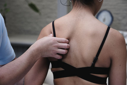 Deep tissue massage voor nek- en schouderklachten