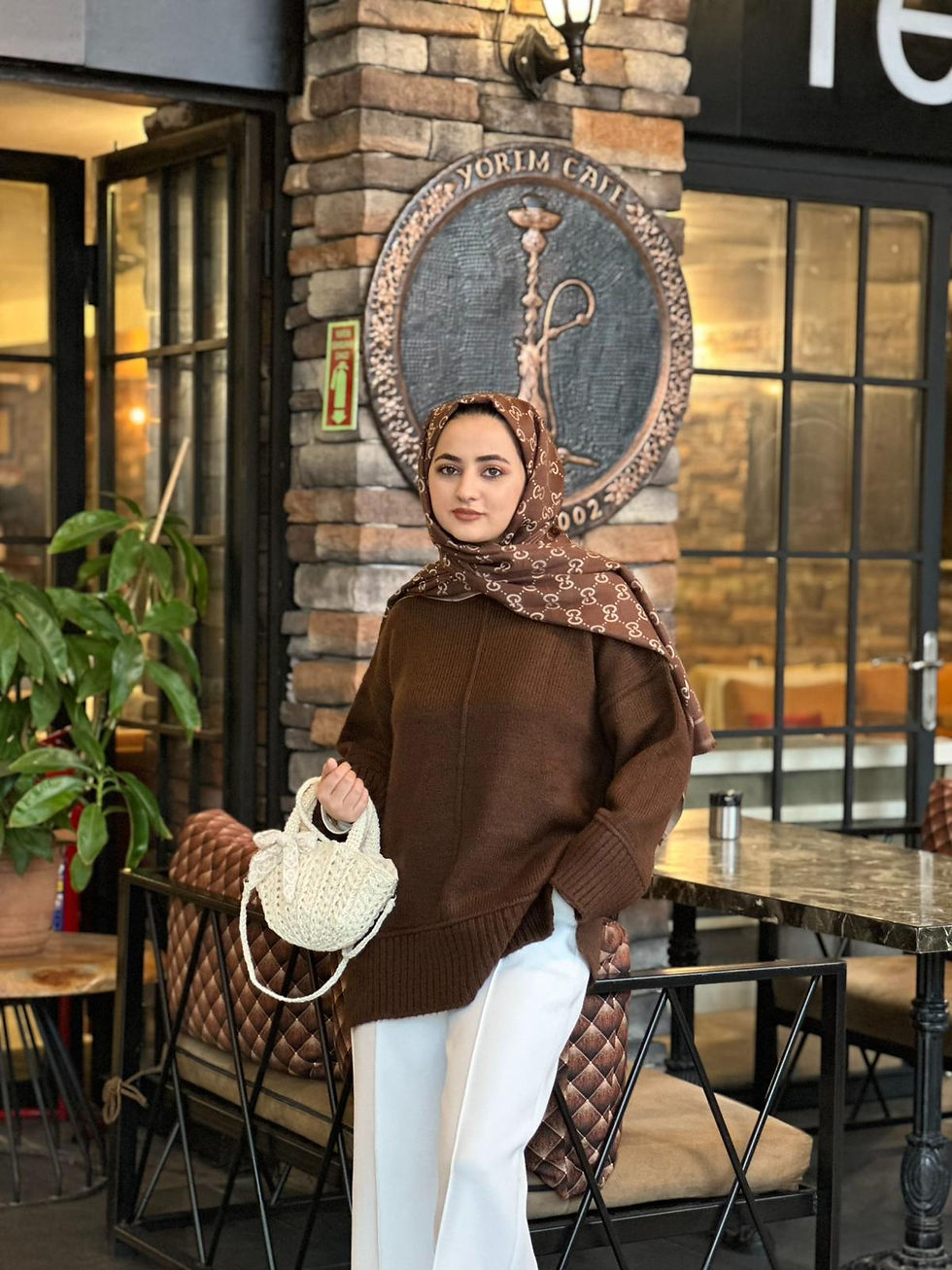 Küçük resim: Kahve Kazak