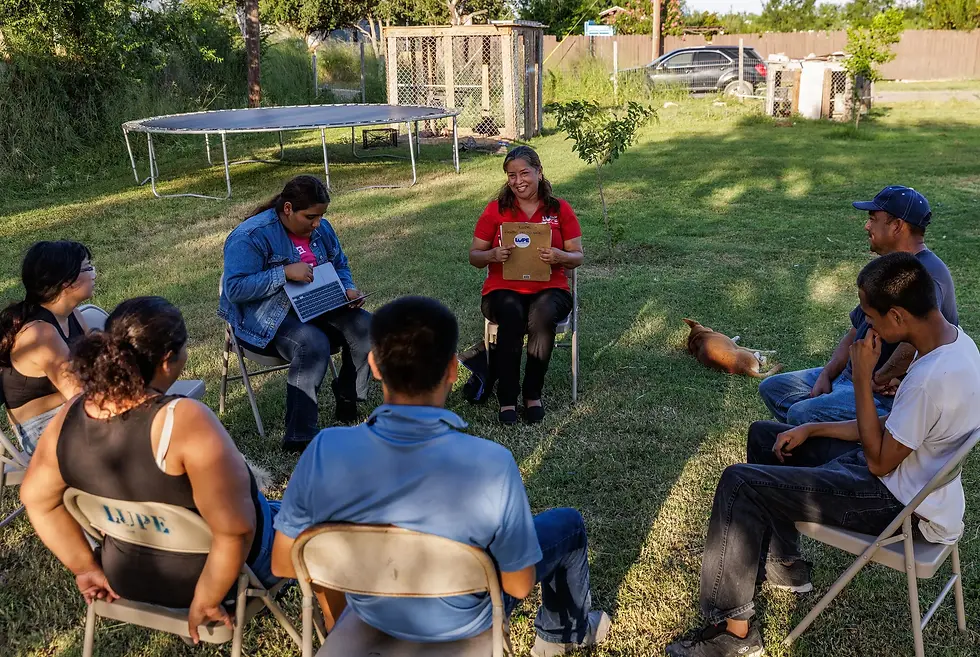 People say the Farmworker’s Prayer, which was written by Cesar Chavez, at the LUPE meeting on Sept. 14. Credit: Verónica Gabriela Cárdenas for The Texas Tribune