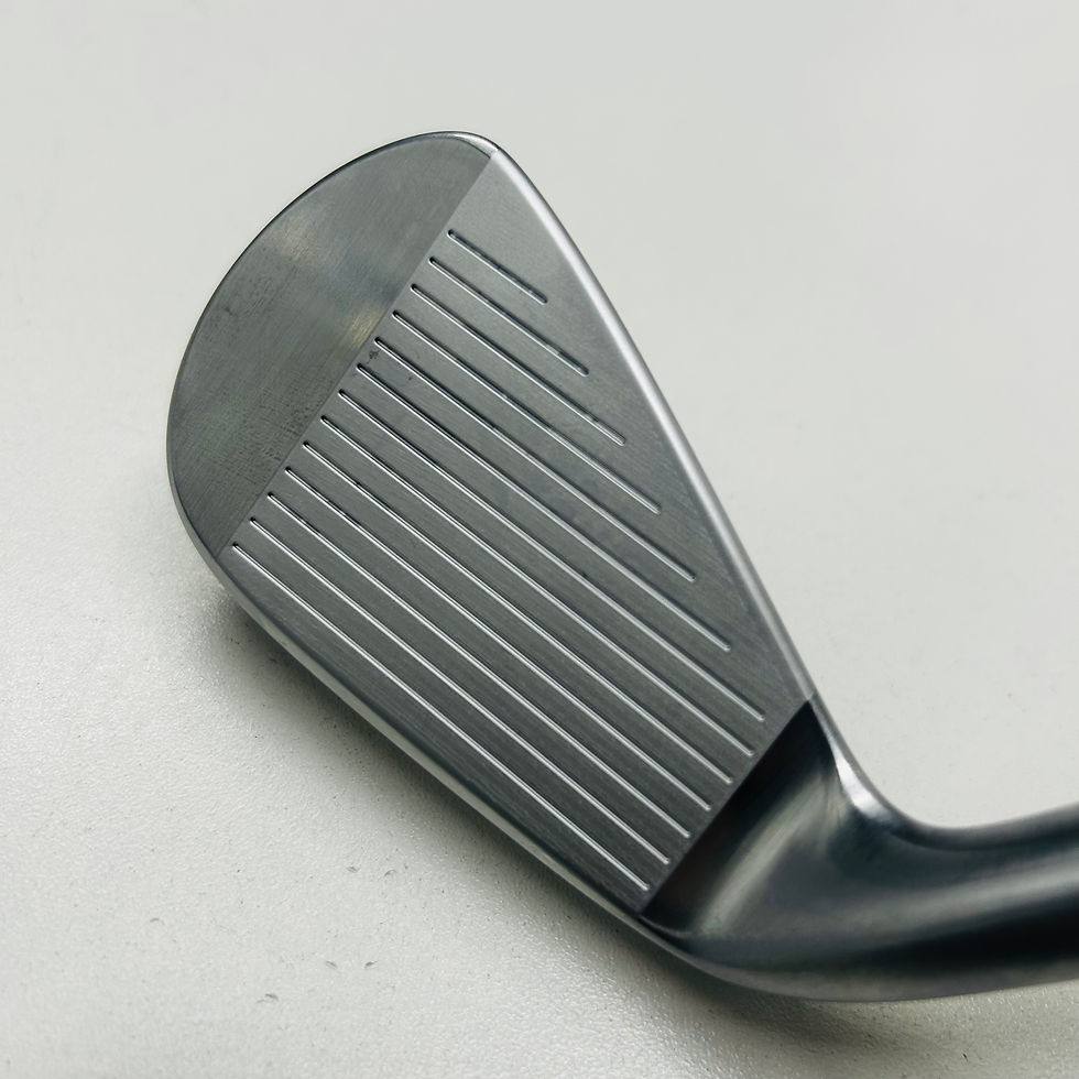 Miniature : Fer Utilitaire #4 Srixon ZU85 Forgé 23° (Recoil)