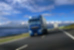 Tráiler en ruta nacional e internacional