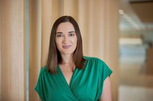 Personal branding Portrait by Dan Cotton Photographer near London - personal office portrait for female entrepreneur