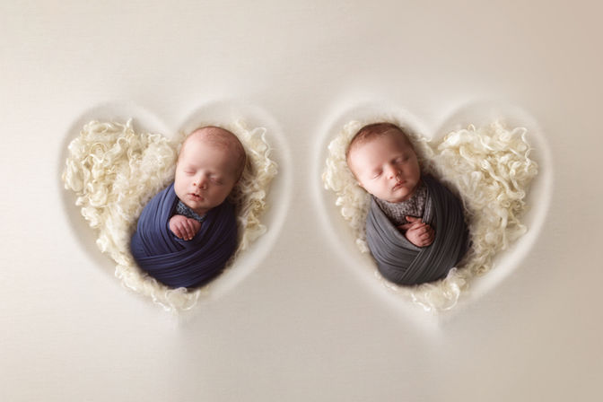 Twins_Newborn (1).JPG