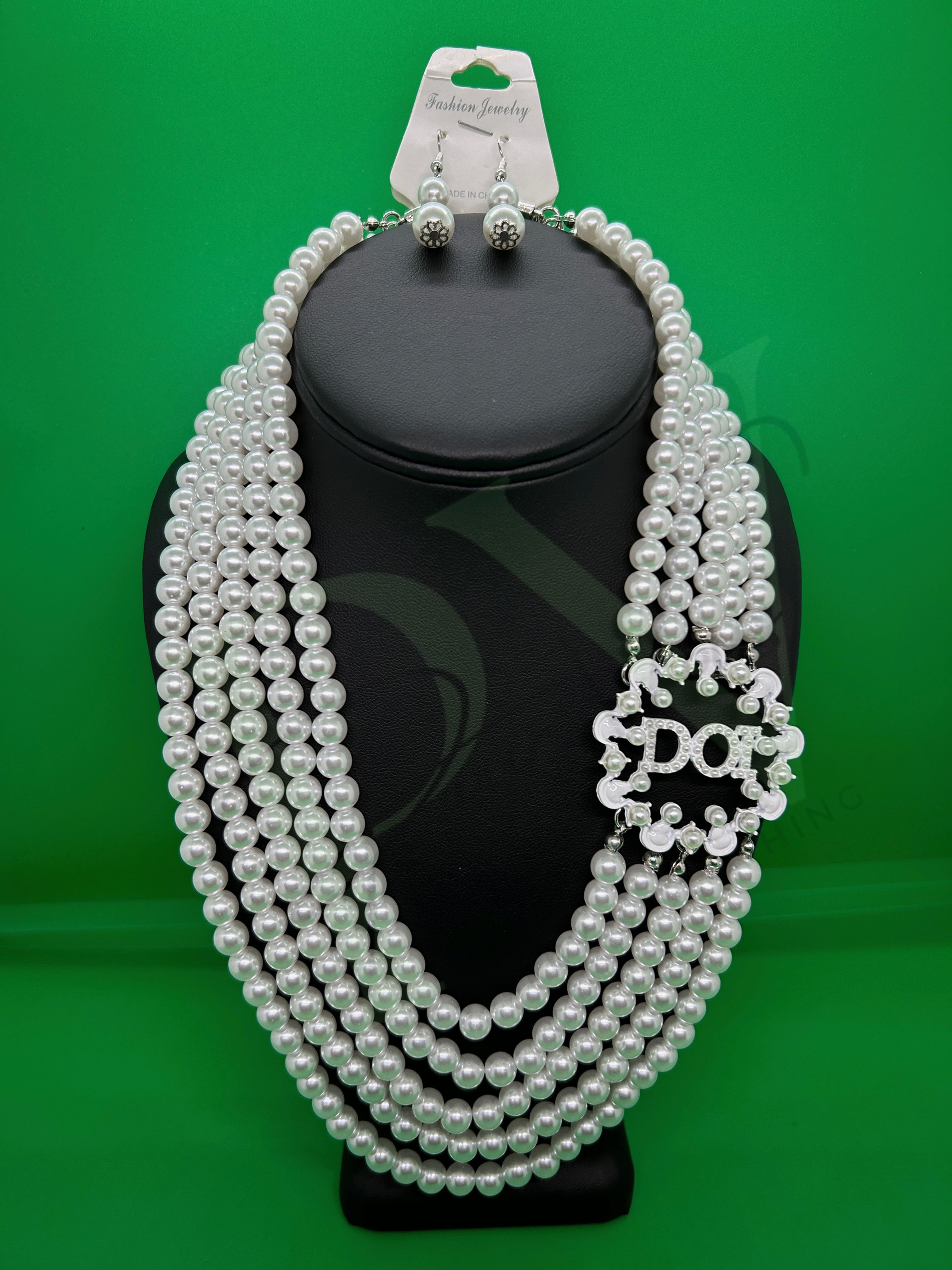 DOI Necklace Set
