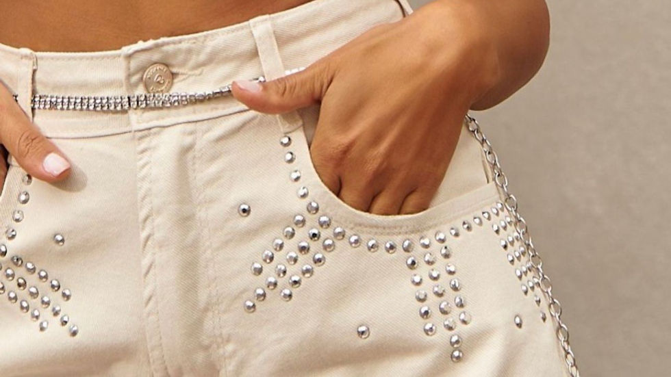 SHORT MOM GLOW JEANS