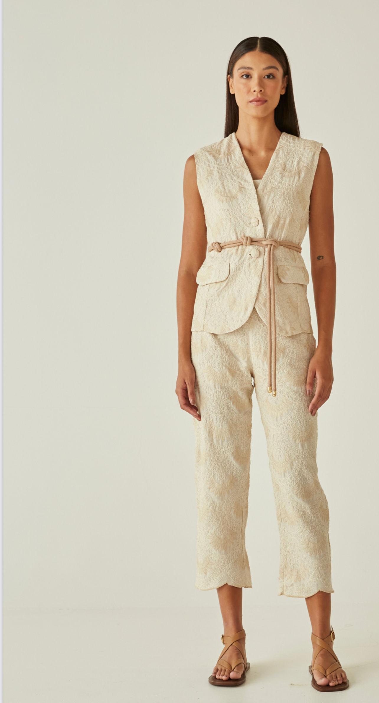 COLETE BORDADO VITIS