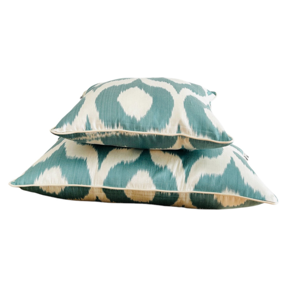 Housse de coussin réversible en soie ISTANBUL Céladon de la marque Empires