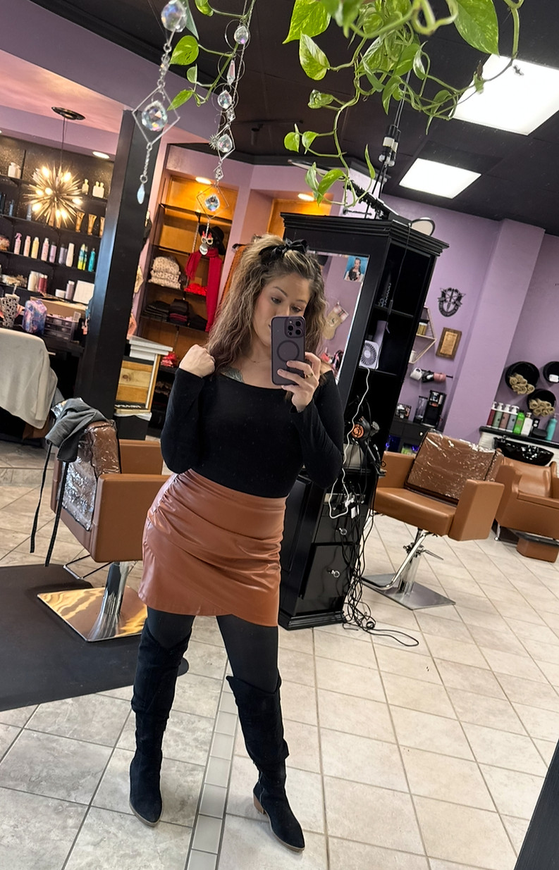 Beautiful salon_edited.jpg