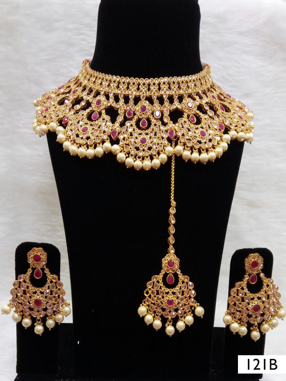 121B Maroon Bridal Wear Necklace Set With Maang Tika