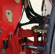 Knickpendelgelenk für
mehr Flexibilität und Bodenhaftung