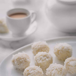 Vanilla Coconut Snowflake Bites