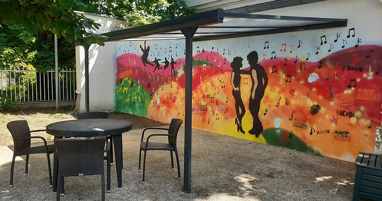 Fresque à l'Ephad La Meridienne.