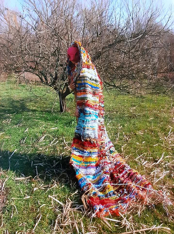 Robe Madre terra, détail du manteau.