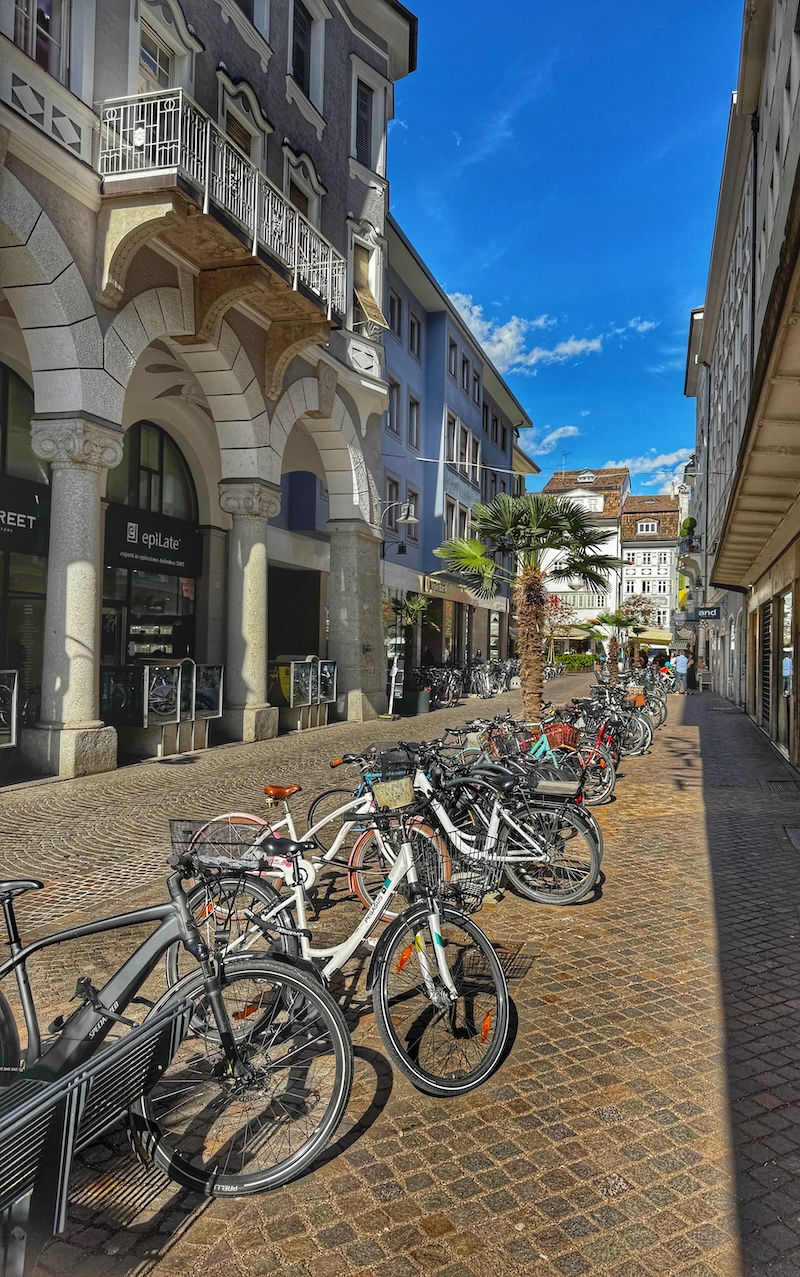 Räder parken in Bozen ausserhalb