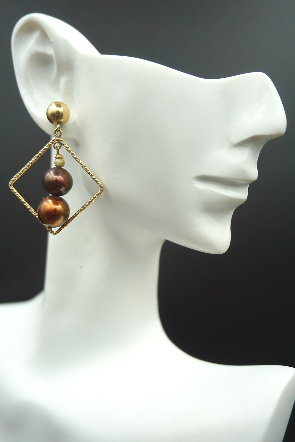 Thumbnail: Geometric, On-Trend  Coastal Creativity with Copper Pearls and Gold (FL235)