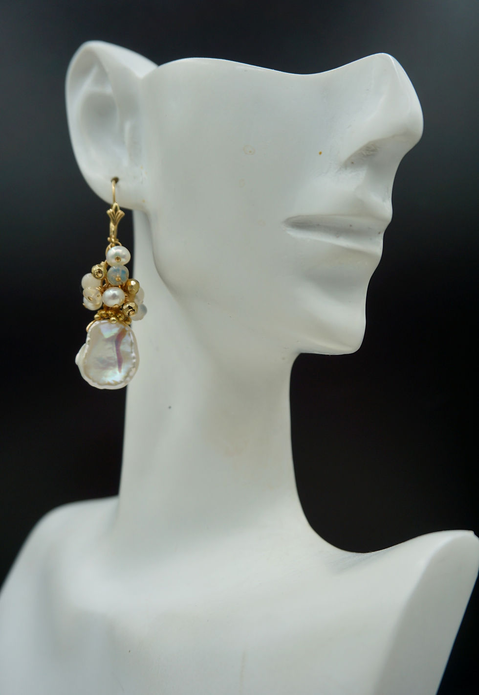Thumbnail: Glamour of White on White Posh Pearls in Everyday Elegance  (FL318)