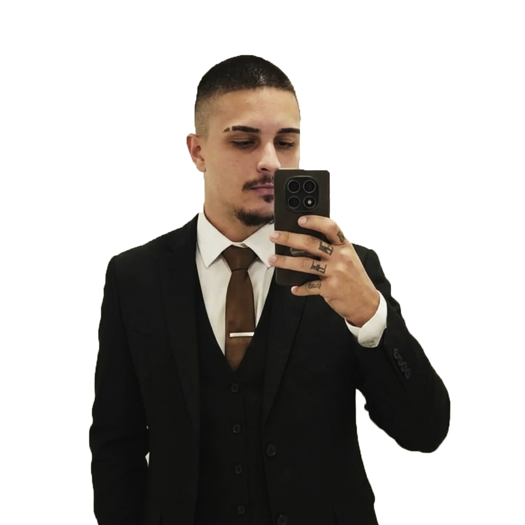 EDUARDO PNG.png