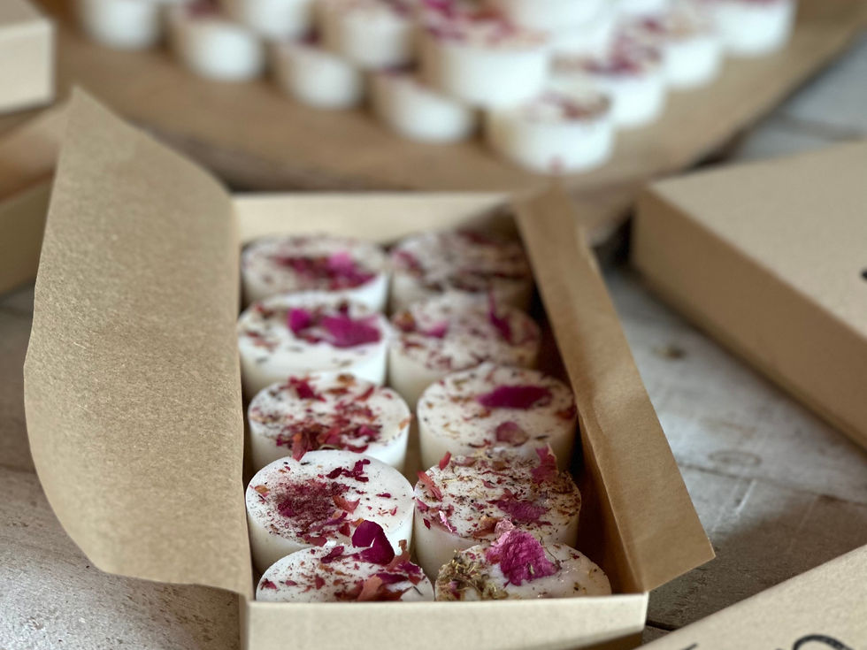 Our hand poured wax melts, topped with dried botanicals