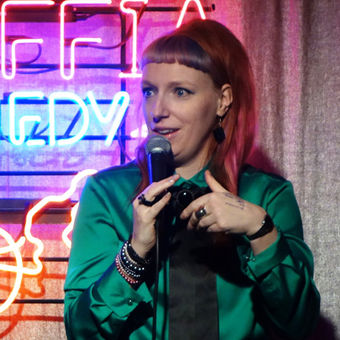 Josefin Johansson Standup på Maffia Comedy Club i Stockholm