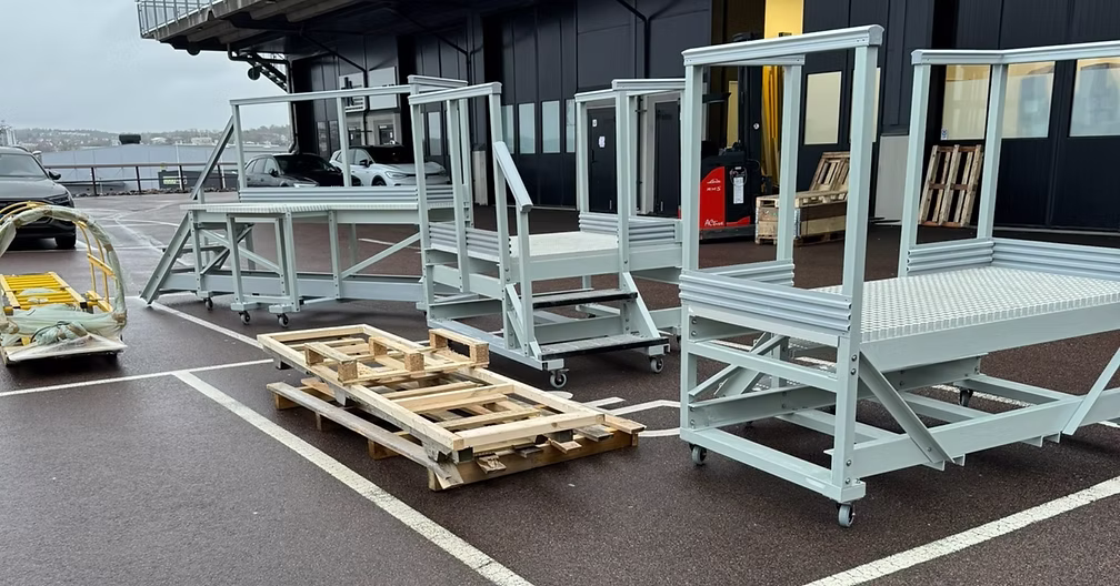 Specialanpassade plattformar - Stronglite