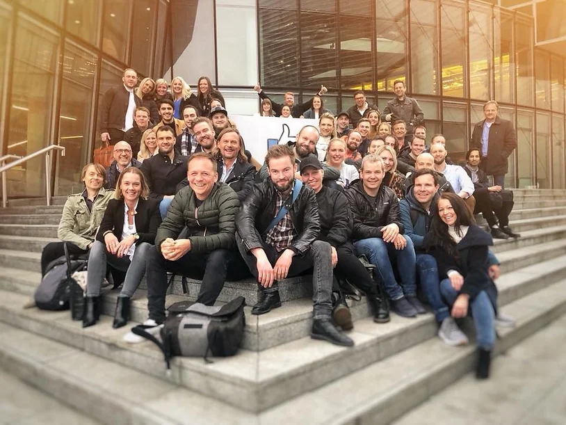 Motel Agency-Blogg group of clients from SEMPRO on a trip