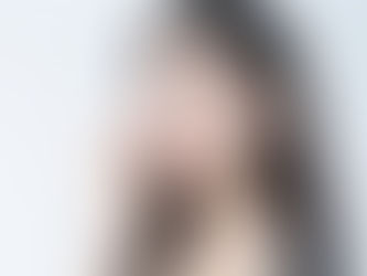 肌の綺麗な女性