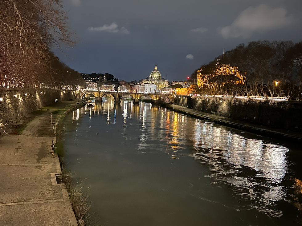 19 Crossing the Tiber 1.HEIC