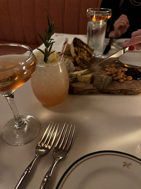 Bachelorette Bestie - A Charleston, SC and Seattle, WA bachelorette planning & decorating company.