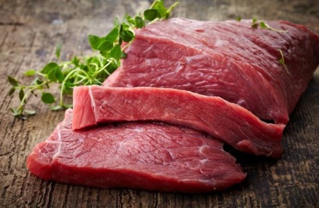 В Кыргызстане цены на мясо за год повысились почти на 36% - статистика