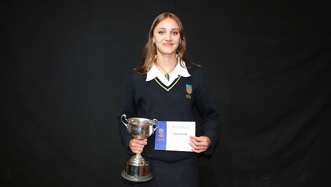 SPORTSWOMAN OF THE YEAR