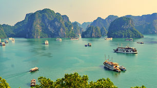 The Ultimate Guide to Ha Long Bay Cruises: Which One is Right for You?