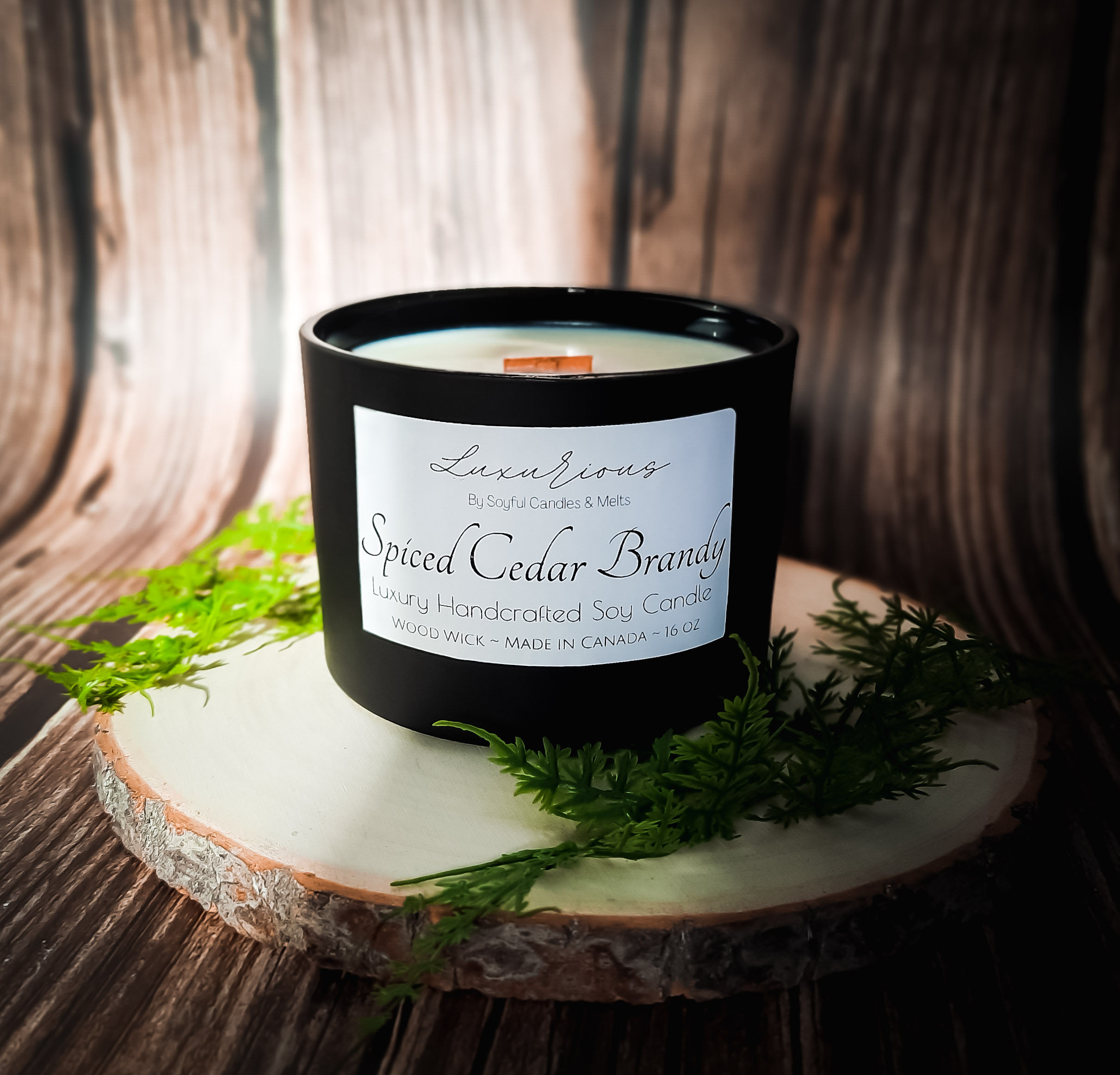 Luxurious Woodwick Soy Candle 16 oz