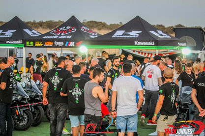 גזיבו ממותג kawasaki