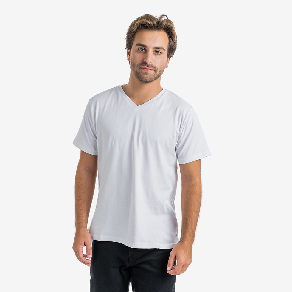 תמונה ממוזערת: FRONT WHITE V LYCRA T-SHIRT ON MALE MODEL
