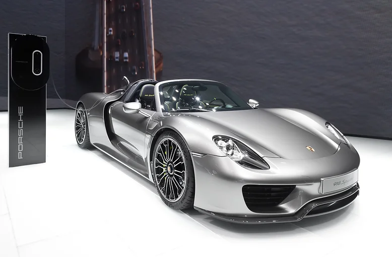 porsche grise voiture andorre