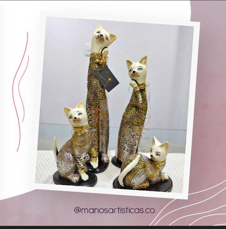 Miniatura: Familia de gatos 