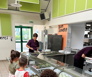 Photo couverture Option 1 - dossier sur les impôts.jpg