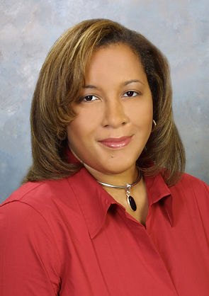 Lynett Realtor Photo.jpg