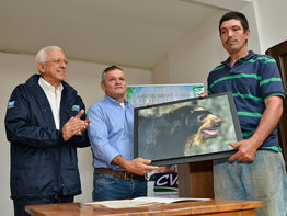 Campesinos del Valle se unen por la protección del oso andino