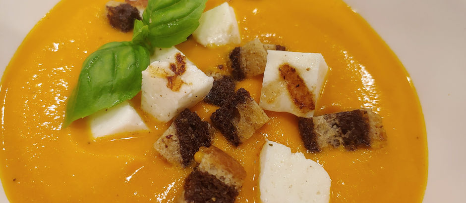 Tomato Soup with Grilled Halloumi