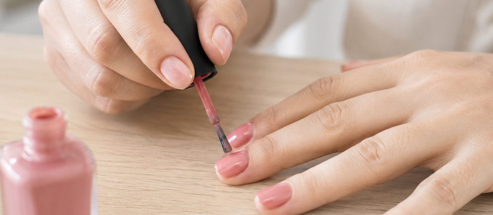 NGUY CƠ DỊ ỨNG KHI LÀM NAILS