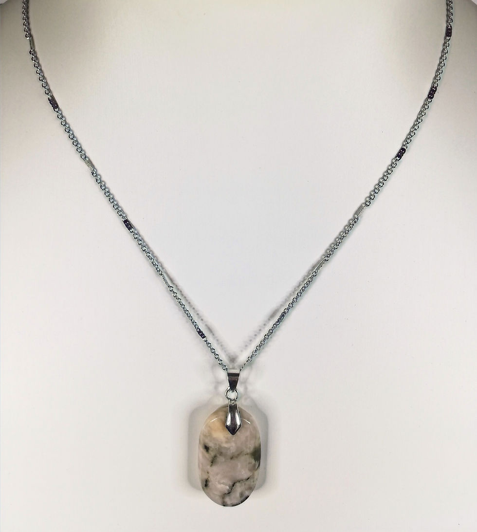 Pendentif Pierre de Haute-Savoie Fait Main en France (74)